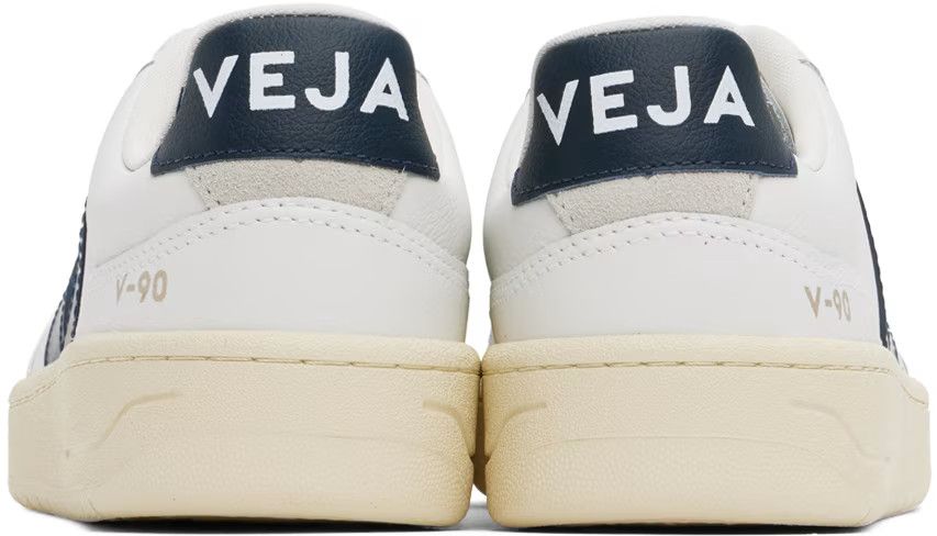 Veja o1s22i1n0924 Leather V-90 Sneakers in White Size US 7 / IT 37 - 2 Thumbnail