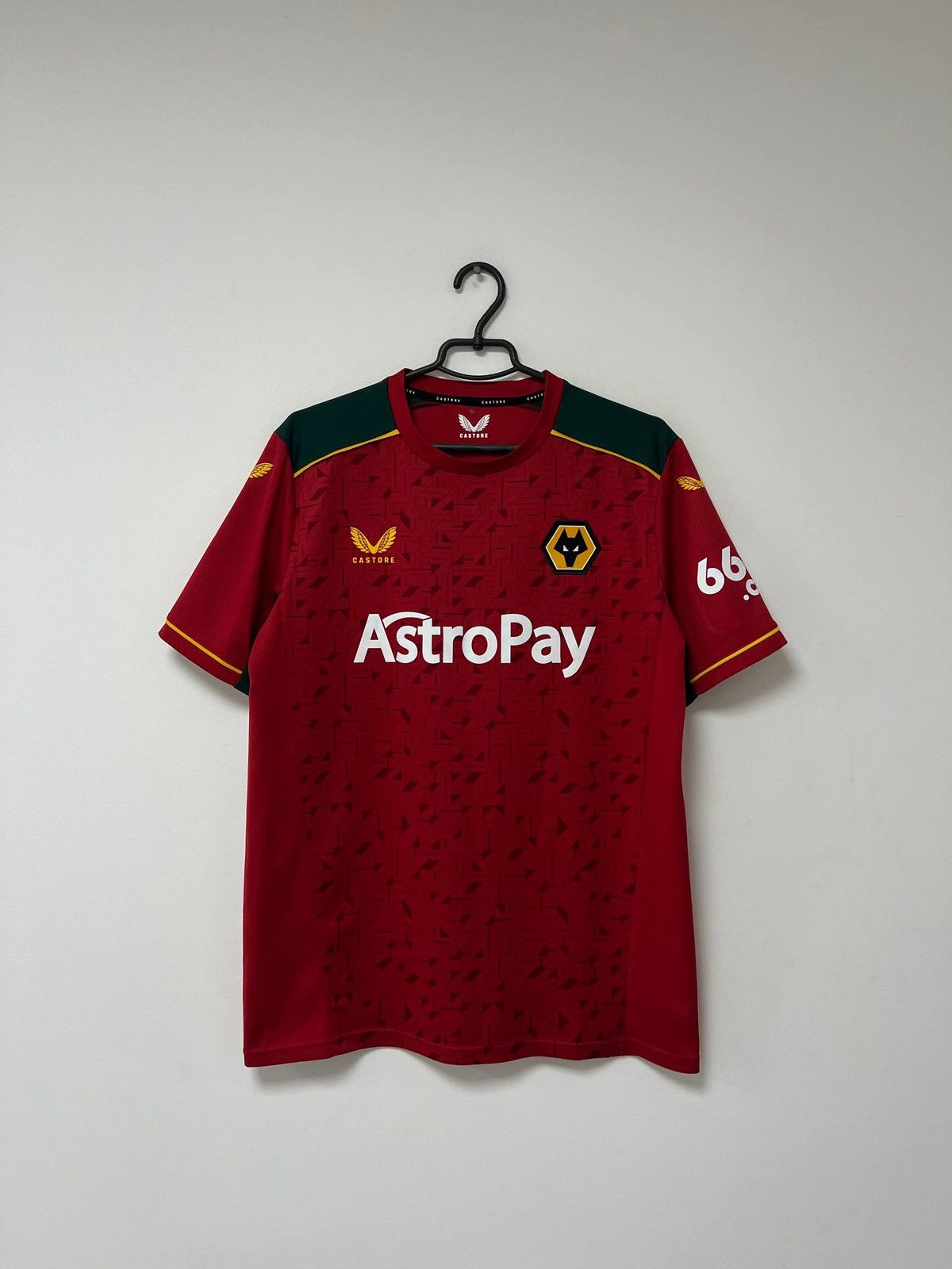 Castore Vintage Wolverhampton Wanderers 2023/2024 Football Shirt L Size US L / EU 52-54 / 3 - 2 Thumbnail