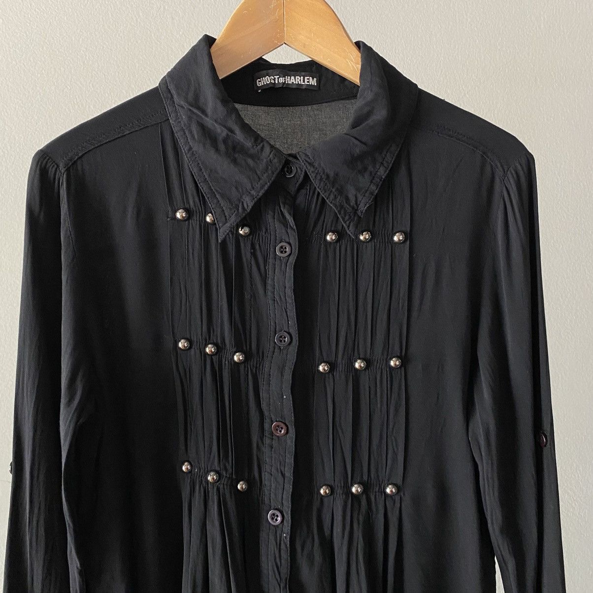 Japanese Brand GHOST OF HARLEM Punk Y2K Black Pleated Pearl Button Shirt Size S / US 4 / IT 40 - 6 Thumbnail