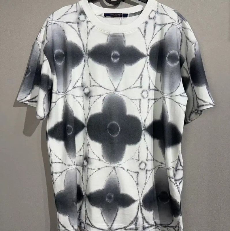 Louis Vuitton Louis Vuitton Men's Cotton Blend T-Shirt 0089 Size US M / EU 48-50 / 2 - 1 Thumbnail
