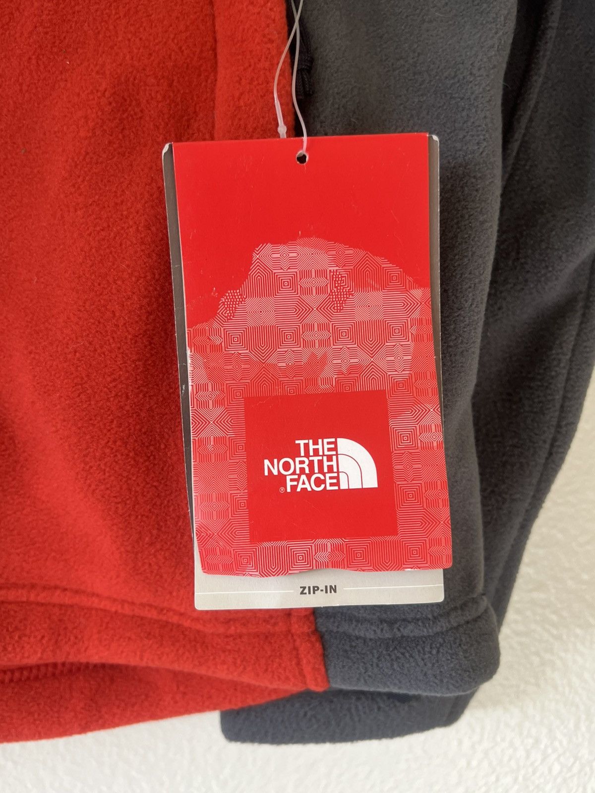 The North Face NWT TheNorthFace Khumbu Fleece Jacket Mens Sm MoltenRed/Gray Size US S / EU 44-46 / 1 - 3 Thumbnail