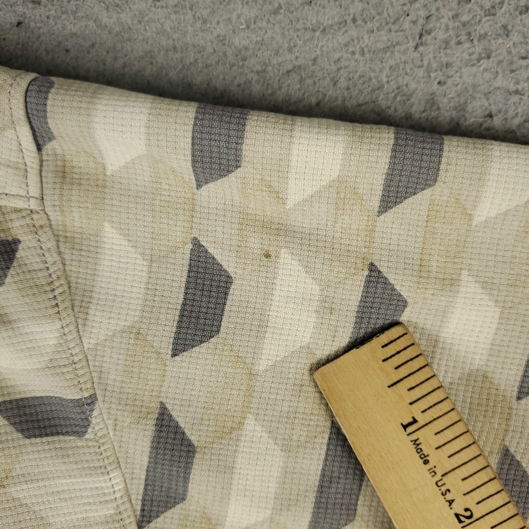 Tommy Bahama VINTAGE Tommy Bahama Shirt Mens Large Beige Geometric Camp Collar Hawaiian Button-Up Shirt L Beige Geometric Hawaiian 90s/Beach/Men’s Clothing Mens Size US L / EU 52-54 / 3 - 3 Thumbnail