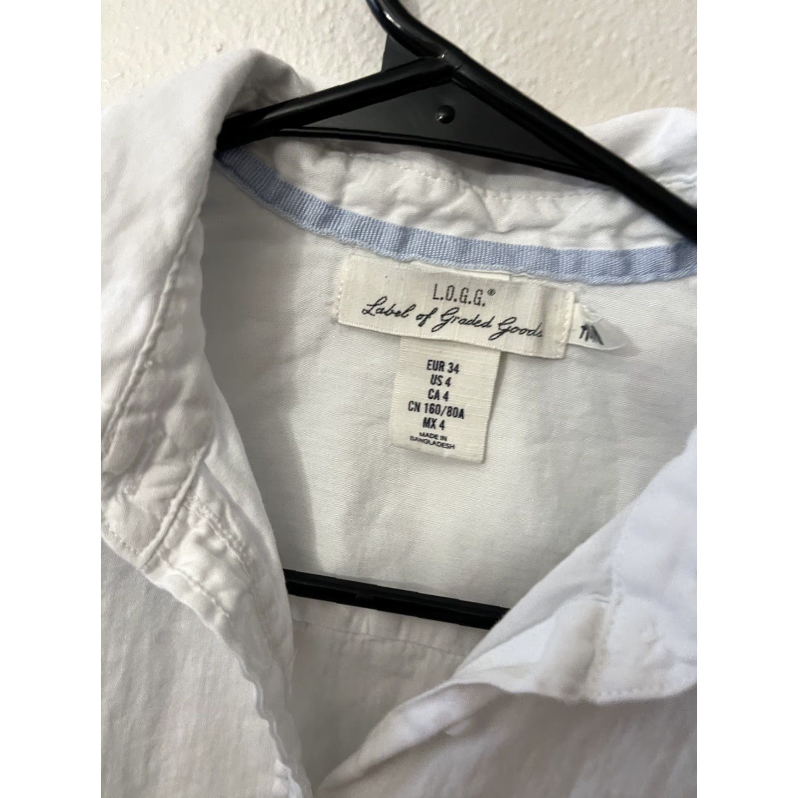 H&M H&M Women’s Fitted Button-Up Shirt Size 4 Long Sleeve Solid White Classic Size S / US 4 / IT 40 - 3 Thumbnail