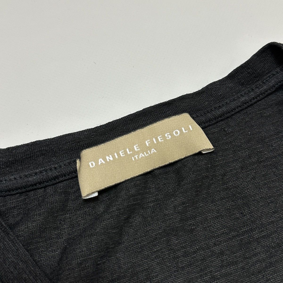 Daniele Fiesoli Daniele Fiesoli lien v neck t-shirt italy Size US M / EU 48-50 / 2 - 3 Thumbnail