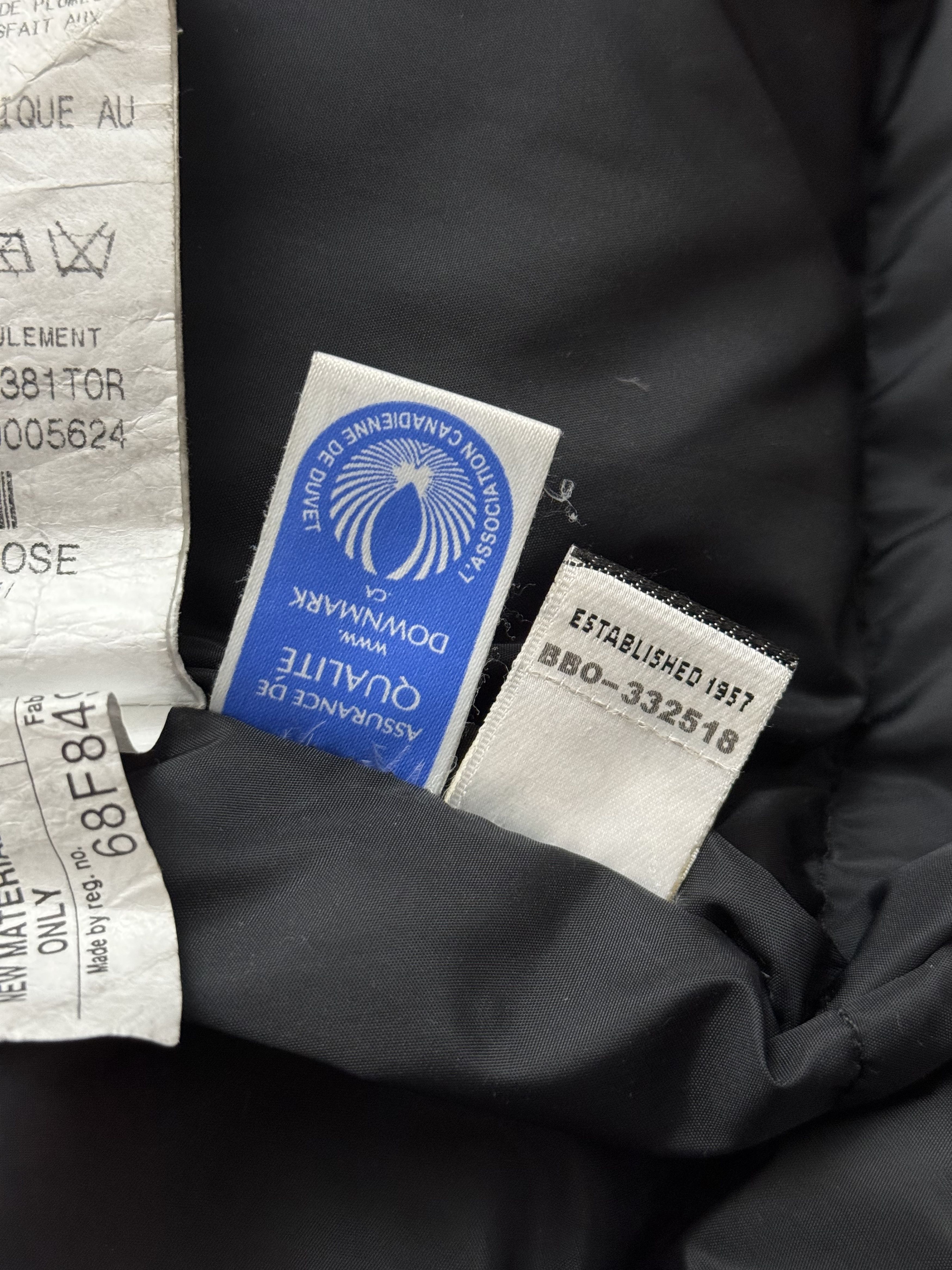 Canada Goose Canada Goose Men’s Resolute Parka Size US M / EU 48-50 / 2 - 20 Thumbnail
