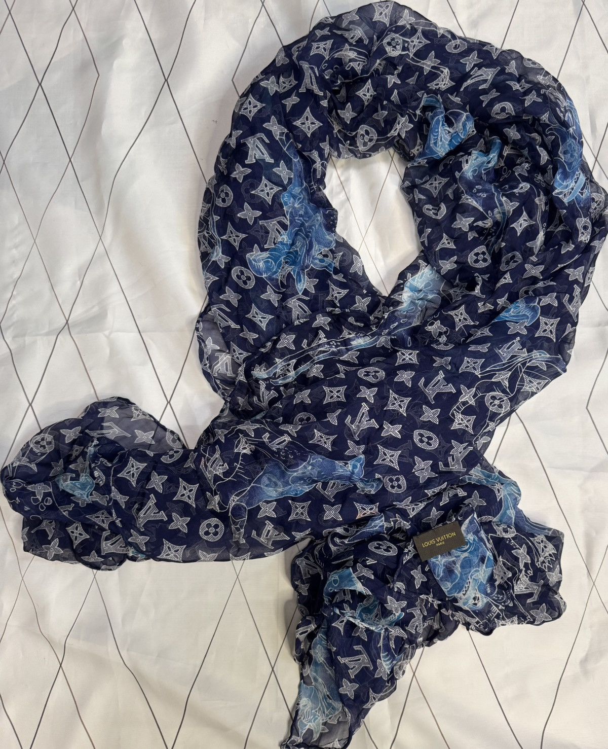 Louis Vuitton Louis vuitton silk monogram scarf Size ONE SIZE - 1 Thumbnail