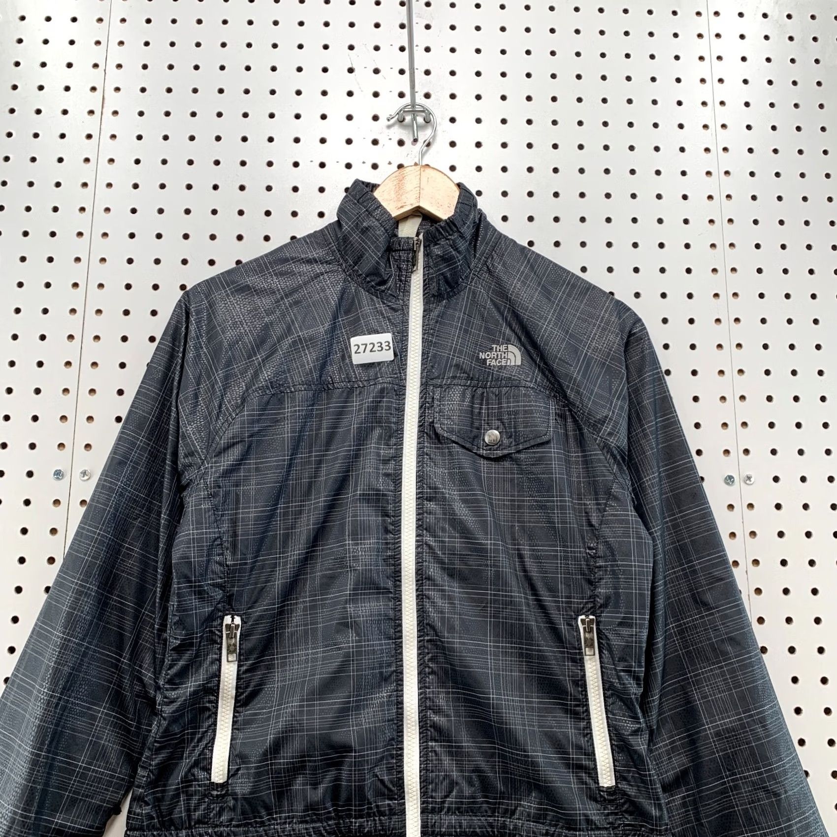 The North Face The North Face Windbreaker Jacket Black Gray Check Womens Small 19.5x22.5 Size S / US 4 / IT 40 - 5 Thumbnail