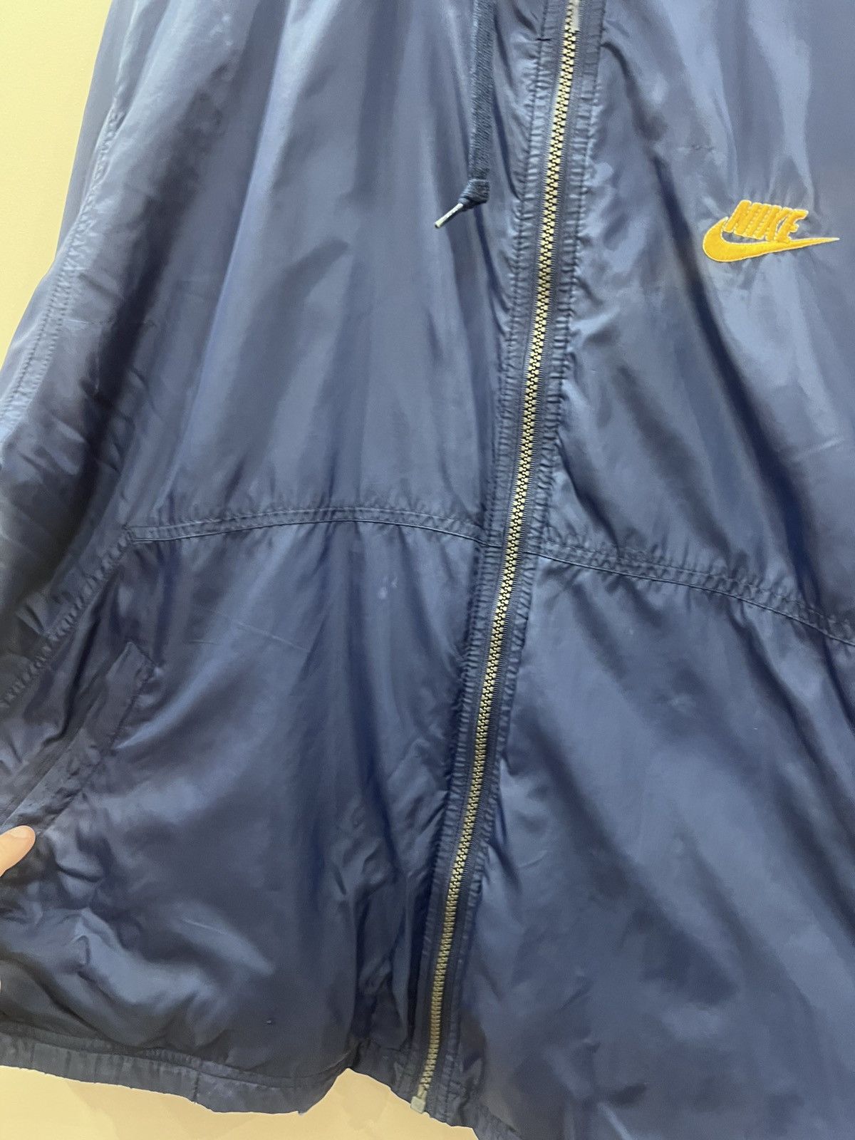 Nike VERY RARE Vintage nike big logo light jacket Xl Size US XL / EU 56 / 4 - 2 Thumbnail