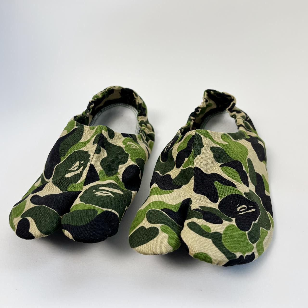 Bape × Tabi Footwear A Bathing Ape BAPE cotton tabi room shoes Size US 9 / EU 42 - 2 Thumbnail