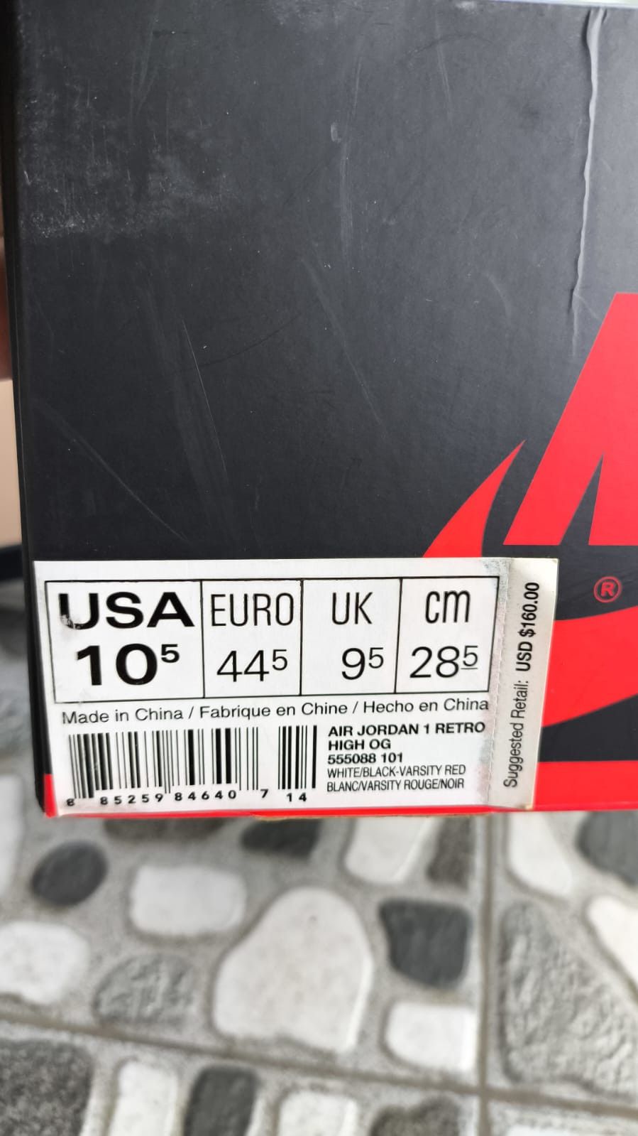 Nike Air Jordan 1 Retro High OG Chicago 2015 Size US 10.5 / EU 43-44 - 8 Thumbnail