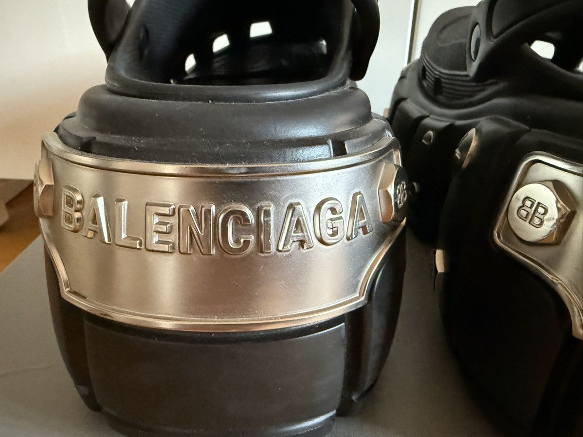 Balenciaga Balenciaga Hardcrocs Size US 12 / EU 45 - 8 Thumbnail