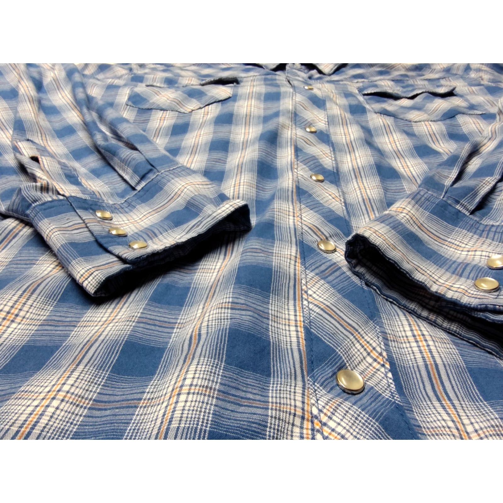 Wrangler VINTAGE Wrangler WRANCHER SHIRT Mens Pearl Snap Western Shirt Blue Size US XL / EU 56 / 4 - 4 Thumbnail