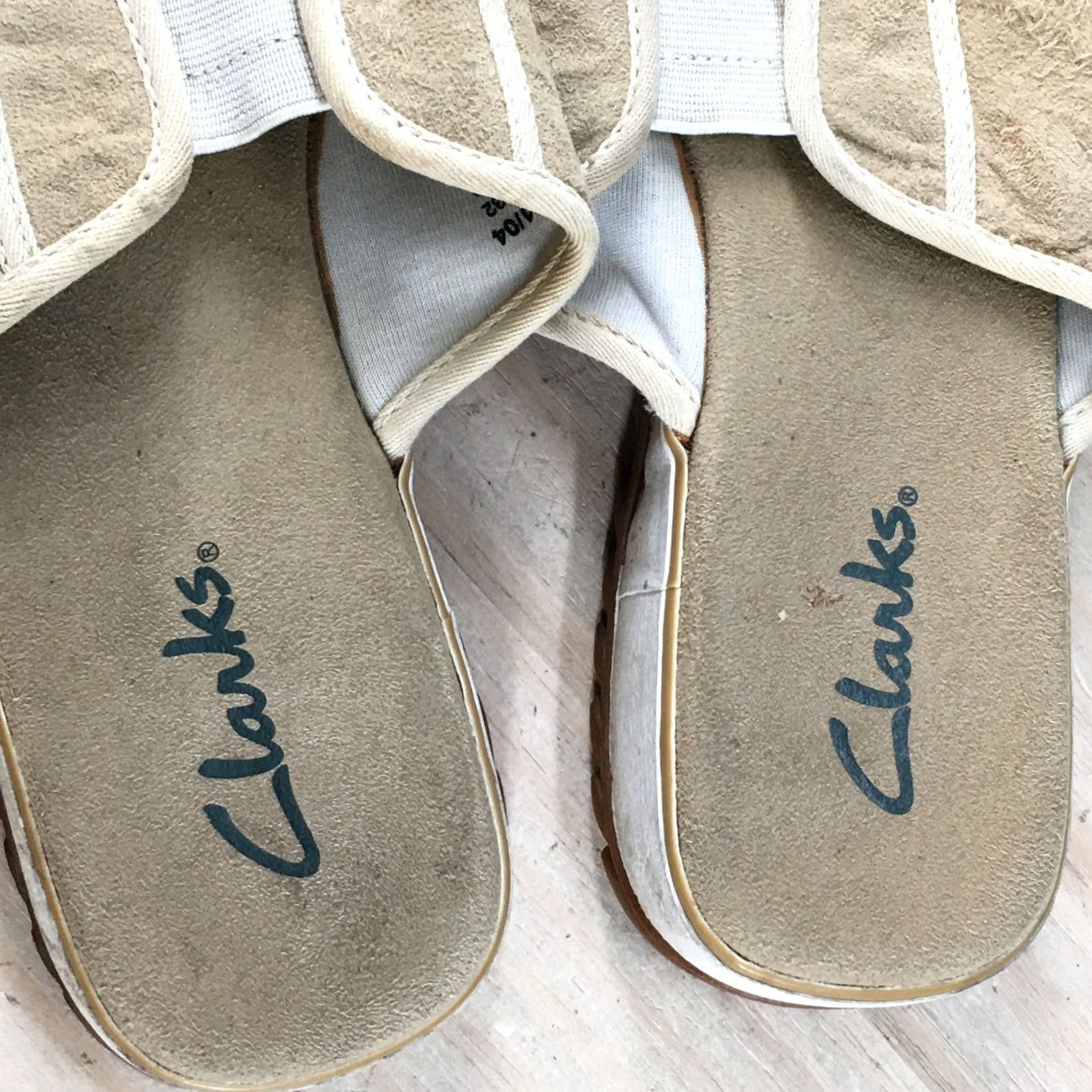 Clarks Clarks Sandals Womens 11 M Slip On Slides Beige Faux Suede Open Toe Wedge Casual Size US 11 / IT 41 - 6 Thumbnail