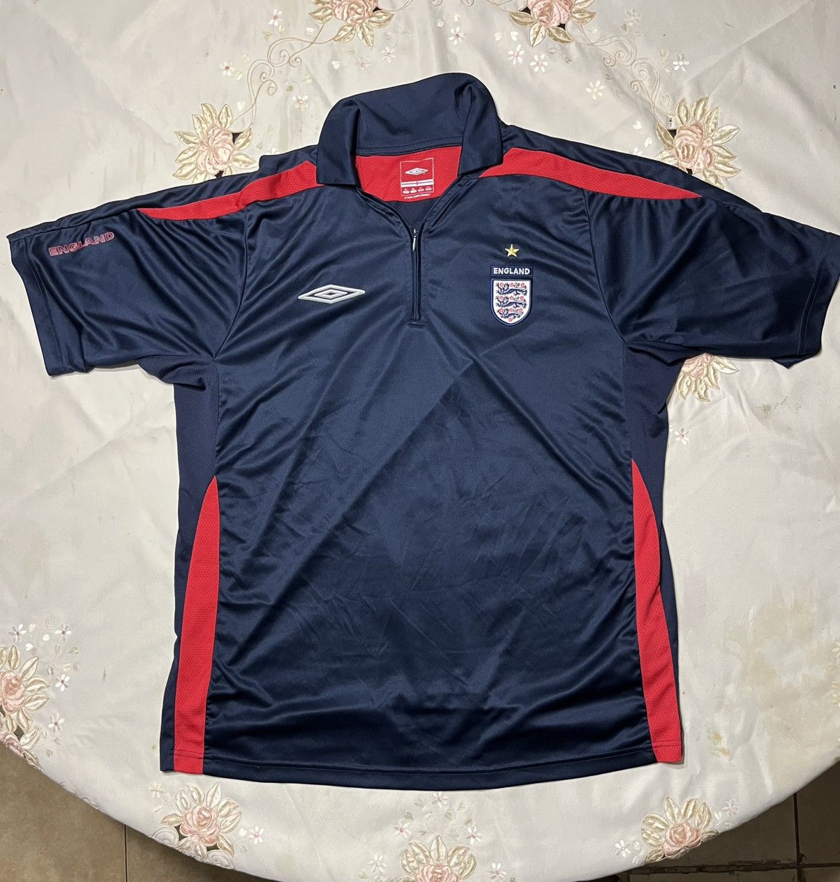 Umbro Vintage England 2004-06 Umbro training 1/4 zip polo shirt Size US XL / EU 56 / 4 - 1 Thumbnail