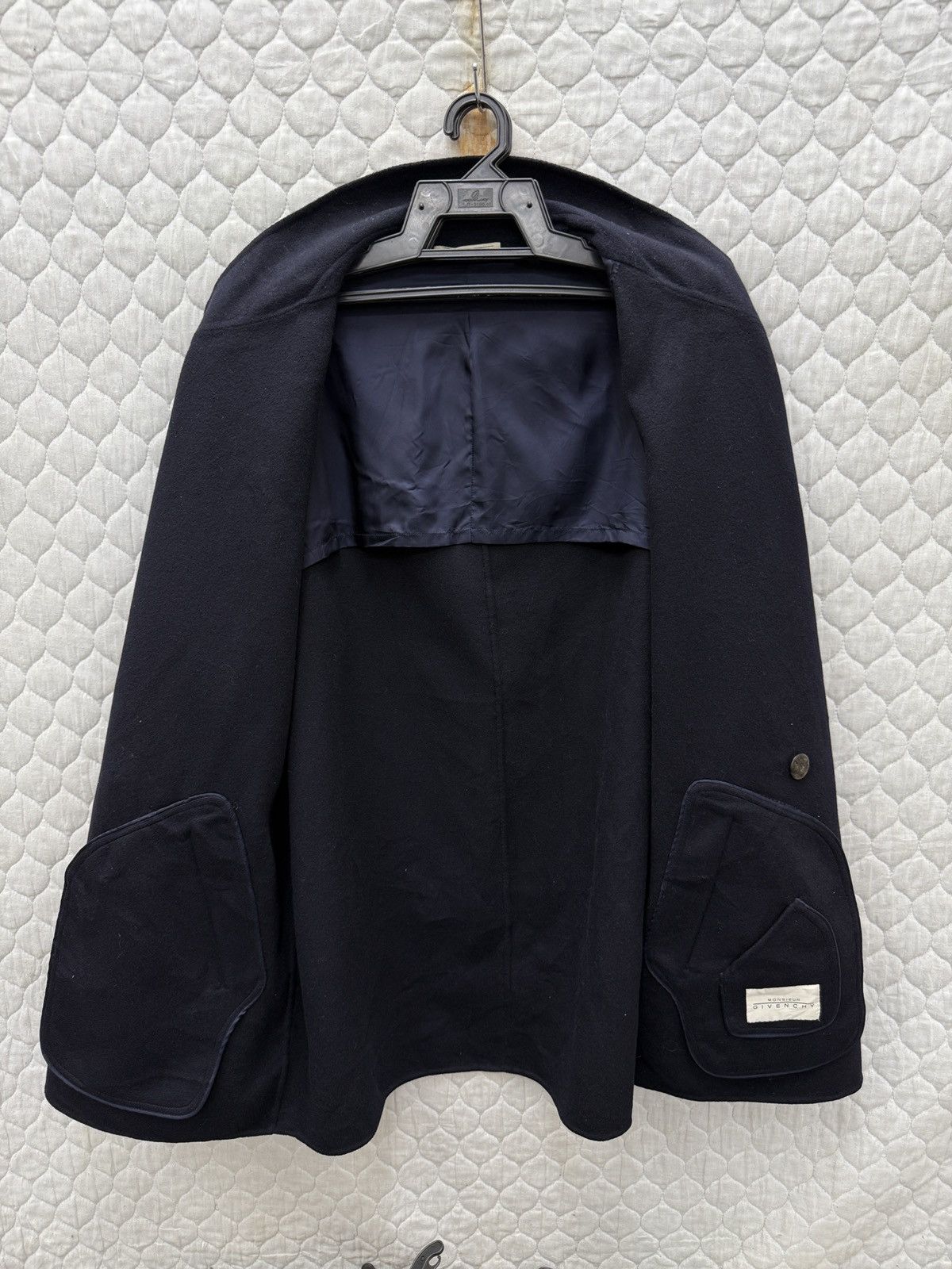 Givenchy 🔥🔥🔥ARCHIVE GIVENCHY JACKET Size US M / EU 48-50 / 2 - 5 Thumbnail