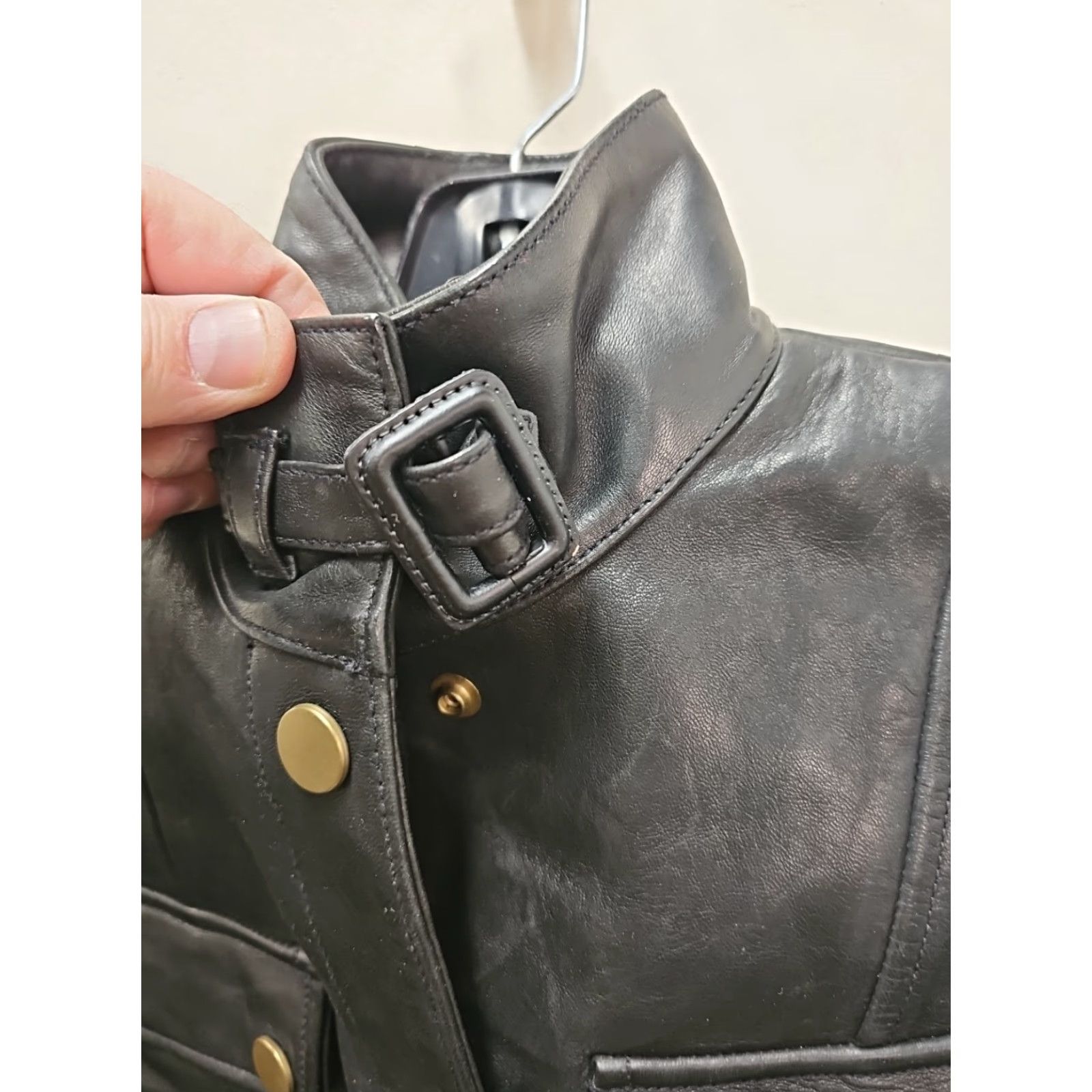 Banana Republic Banana Republic Leather Jacket Womens Small Black Snap Motorcycle Jacket 18 Chest 20.5 Length XS/S Mens Womens Girls Size S / US 4 / IT 40 - 3 Thumbnail