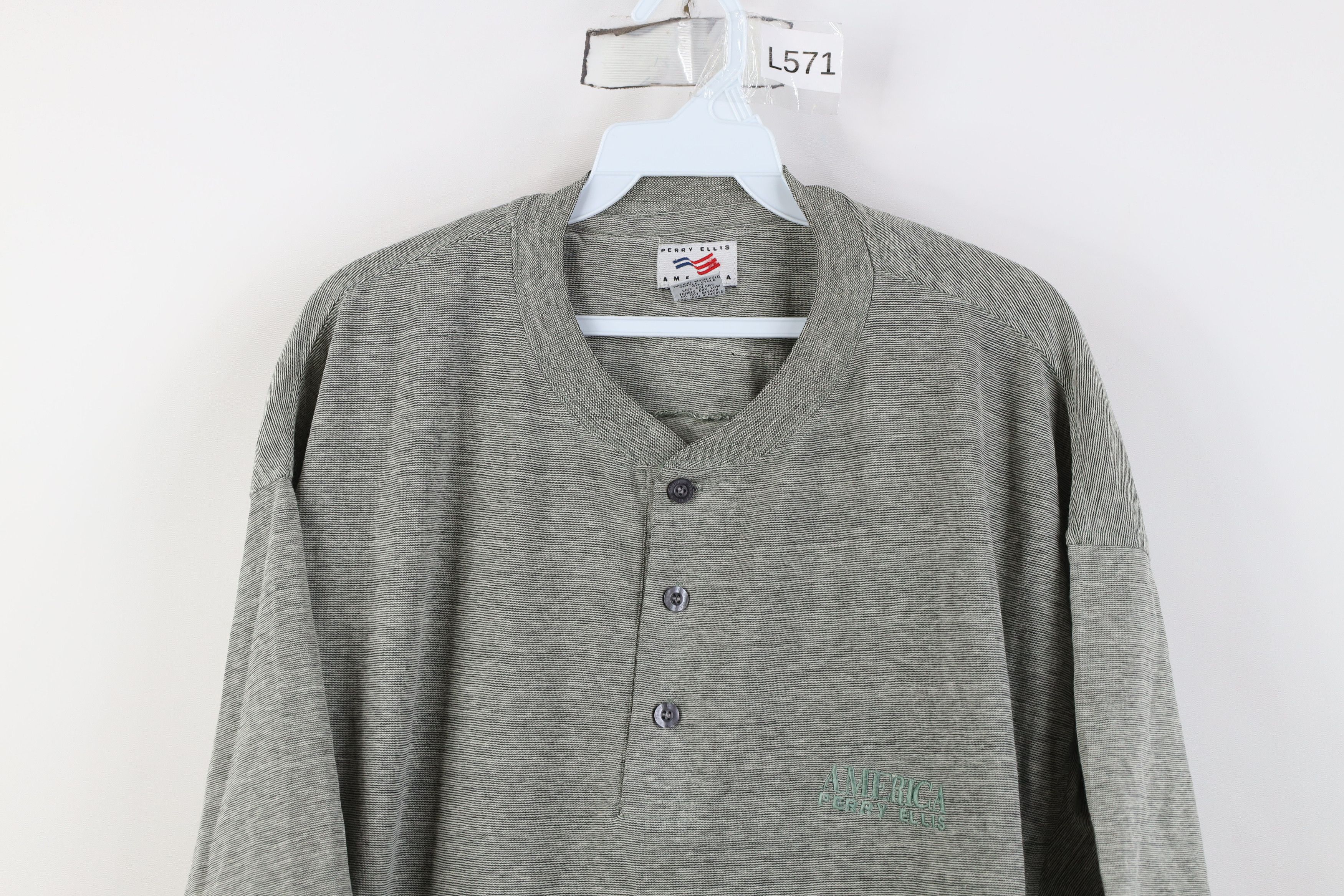 Vintage Vintage 90s Perry Ellis America Fit Henley T-Shirt Green Size US XL / EU 56 / 4 - 2 Thumbnail