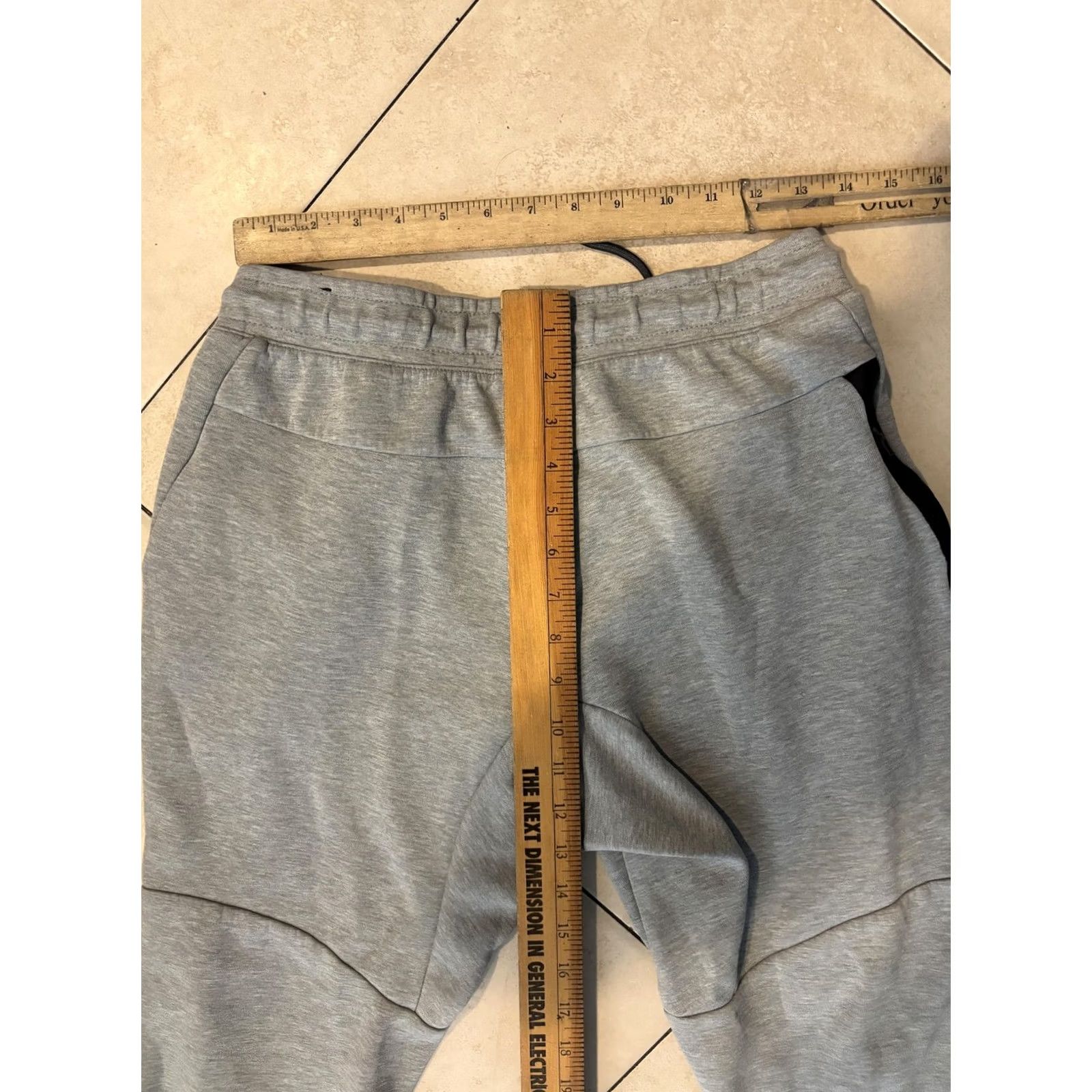 Nike Nike Tech Fleece Pants Mens M Jogger Athletic Tapered Sweatpants Zip Pocket Gray Size US 31 - 7 Thumbnail