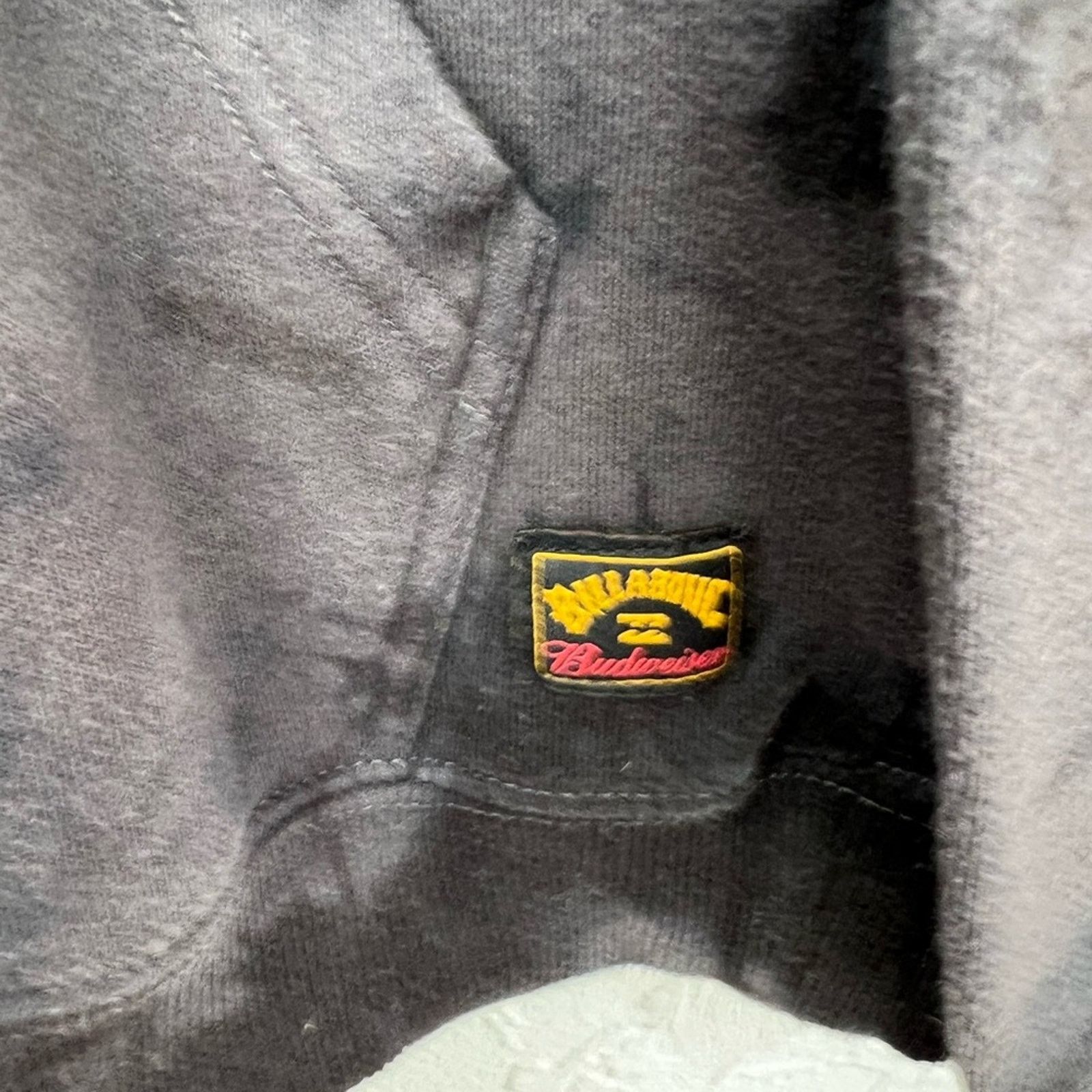 Billabong Billabong x Budweiser ‘King of Beers’ Bow Hoodie -RARE $70 Size US M / EU 48-50 / 2 - 4 Thumbnail