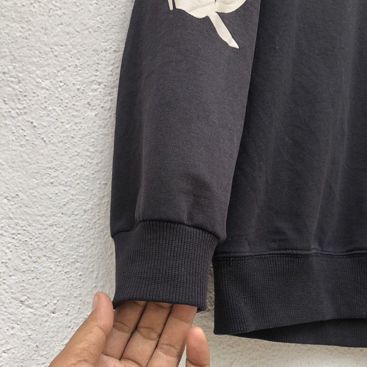Vintage Vintage 90s Sun Faded PLAYBOY Big Logo Sweatshirt Size US M / EU 48-50 / 2 - 7 Thumbnail