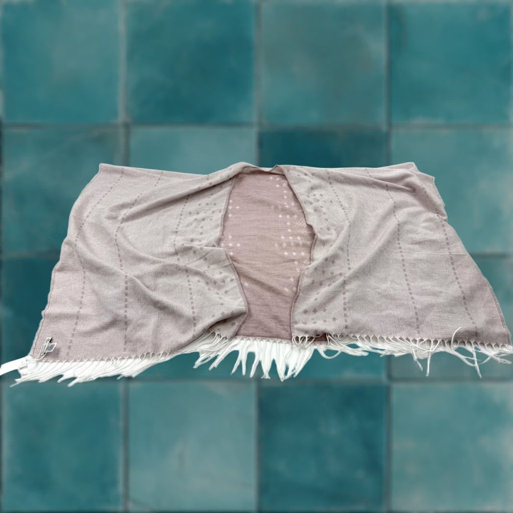 Pinko Gentle Fawn Poncho Ruana Wrap Womens XS/S Pink Ivory Fringe Open Front Geometric Size ONE SIZE - 1 Thumbnail