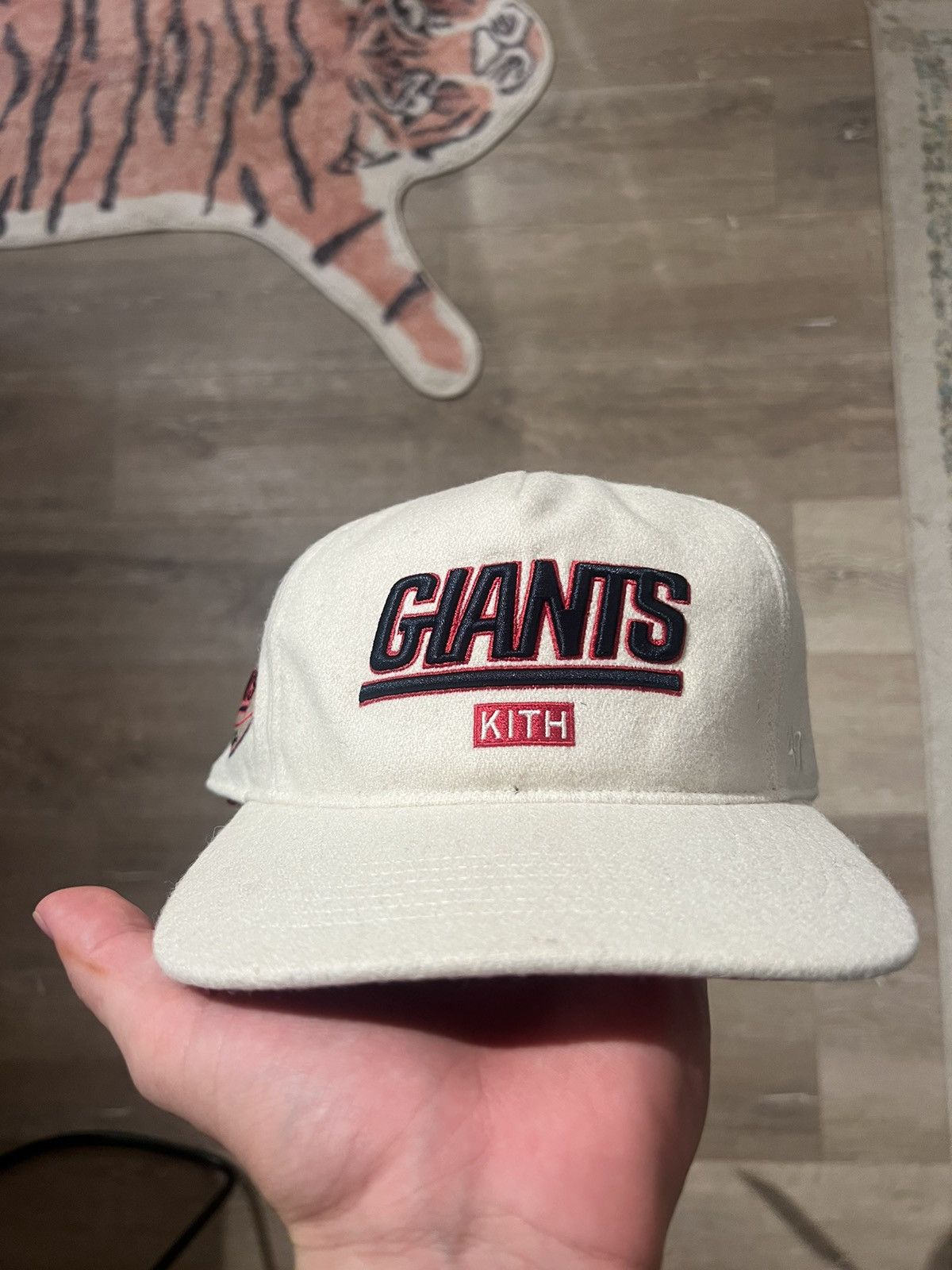 Kith for the NFL: Giants '47 Hitch Snapback - Meter – Kith Europe