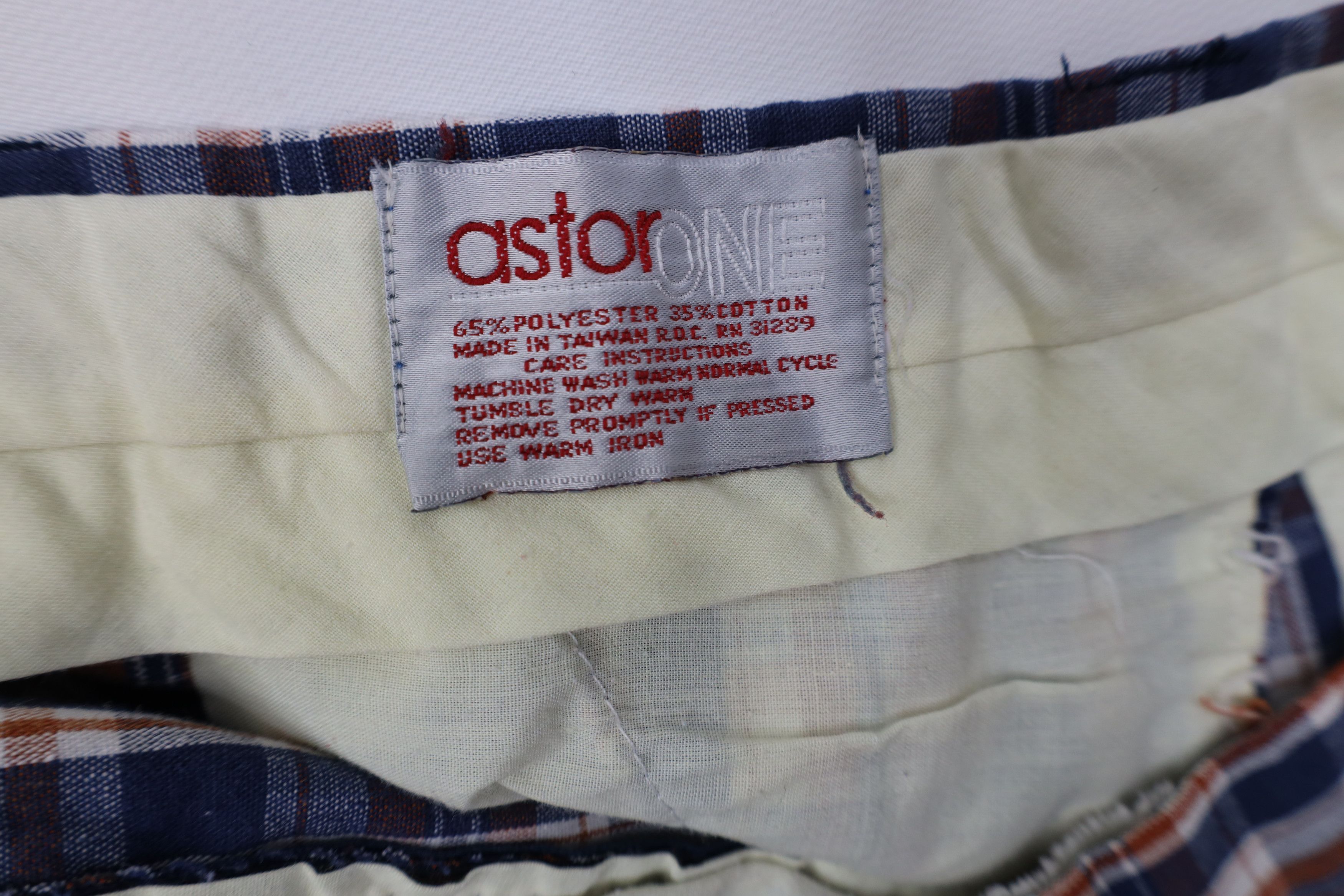 Vintage Vintage 60s Streetwear Above Knee Chino Golf Shorts Plaid Size US 36 / EU 52 - 9 Thumbnail