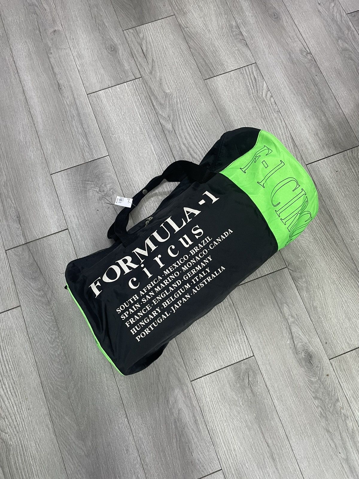 Formula 1 × Vintage Formula -1 Circus Size ONE SIZE - 1 Thumbnail