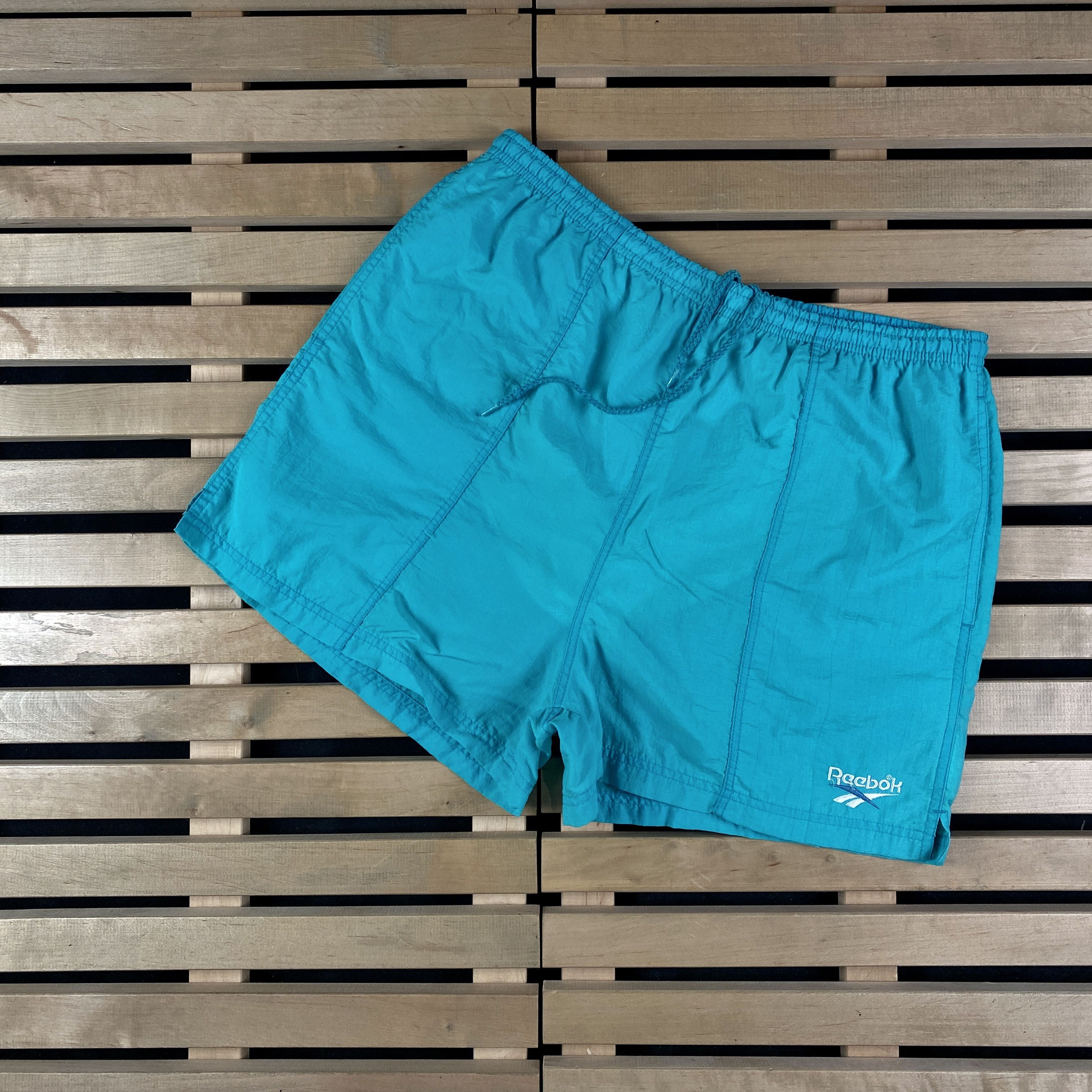 Reebok × Vintage Mens Shorts Reebok Vintage Size L Nylon Size US 34 / EU 50 - 1 Thumbnail