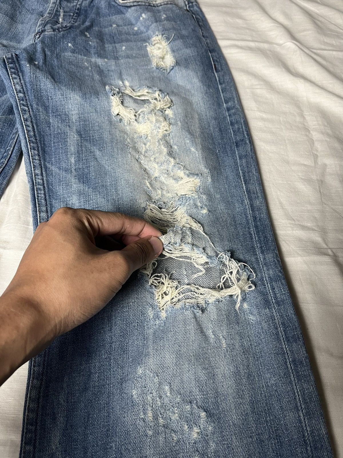 Armani Exchange 32" Armani Exchange Distressed Denim Size US 32 / EU 48 - 9 Thumbnail