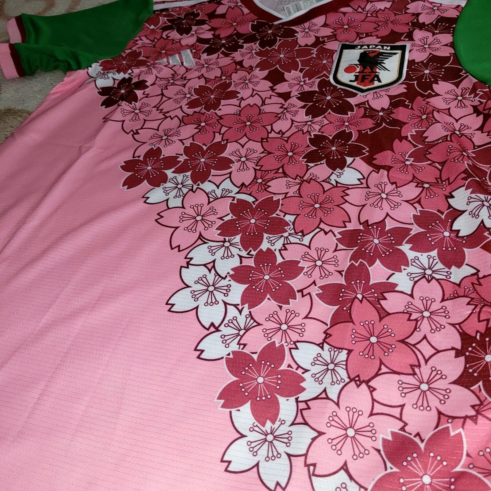 Other RARE Japan Soccer Jersey ÿ Pink Flowers Concept Edition Size US L / EU 52-54 / 3 - 4 Thumbnail