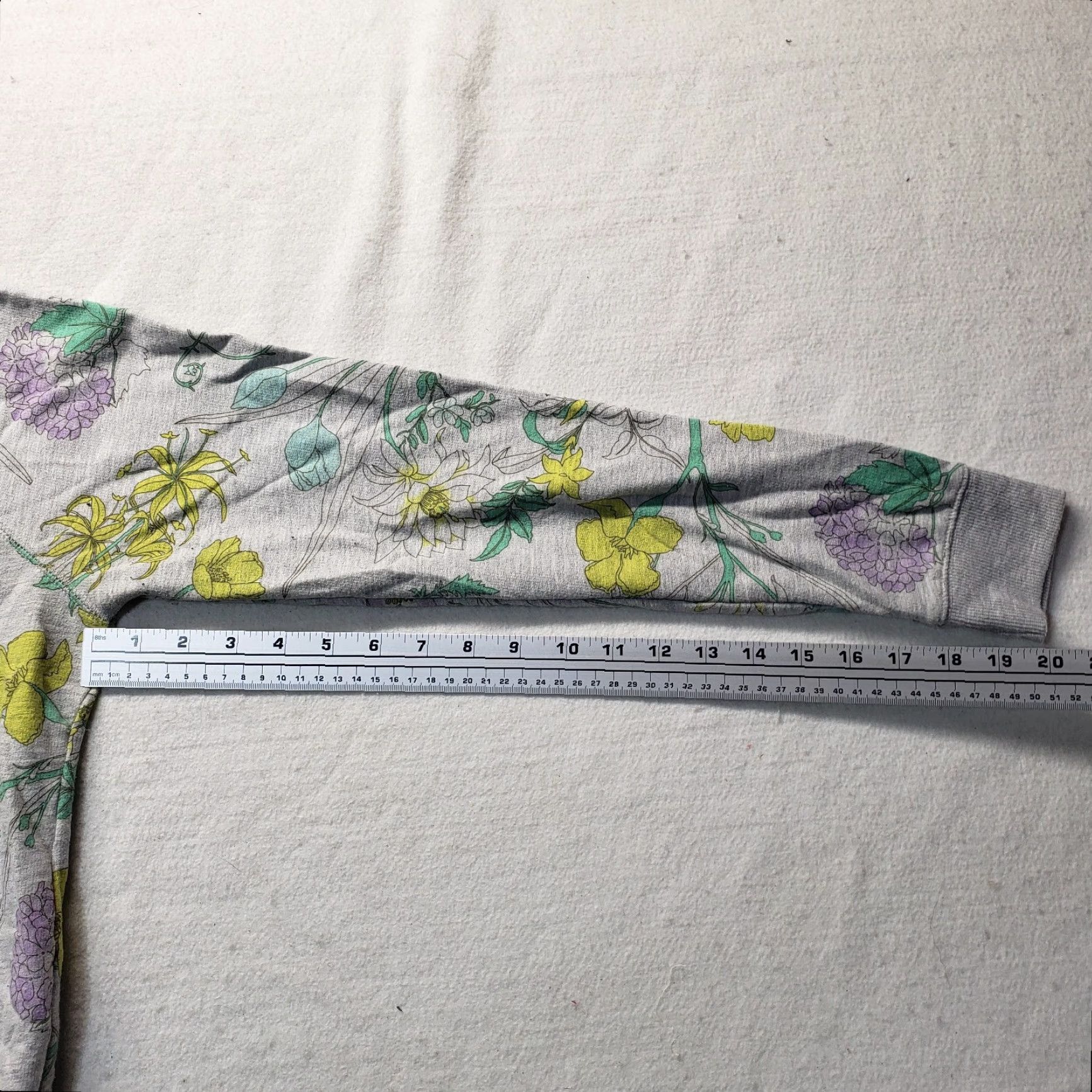 Old Navy Old Navy Gray Floral Flowers Sweater Long Sleeve Adult Women's Size S Small Size S / US 4 / IT 40 - 5 Thumbnail