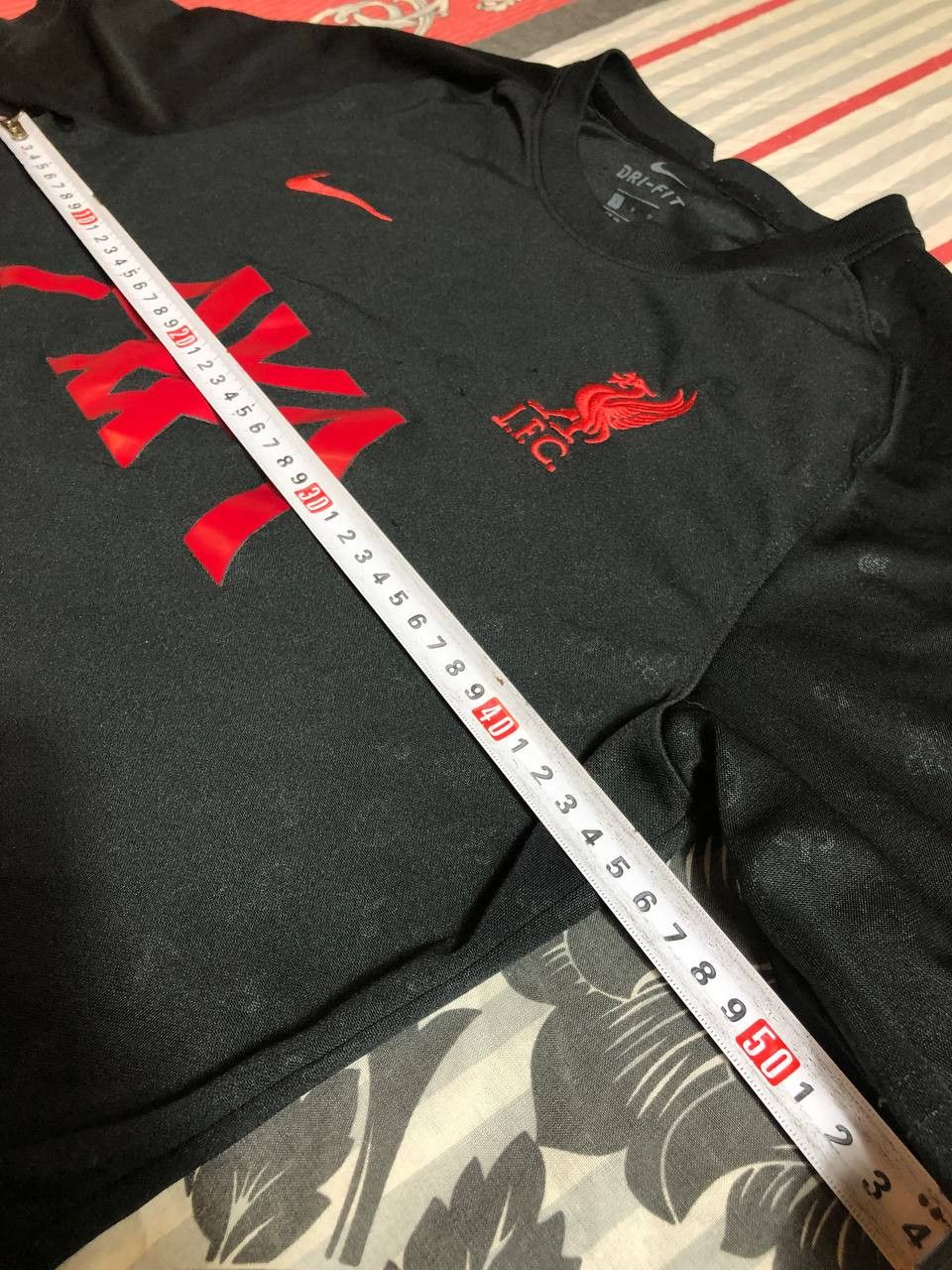 Nike × Vintage 90s Nike Central Swoosh Vintage Y2K Oversized Retro T-Shirt Size US S / EU 44-46 / 1 - 14 Thumbnail