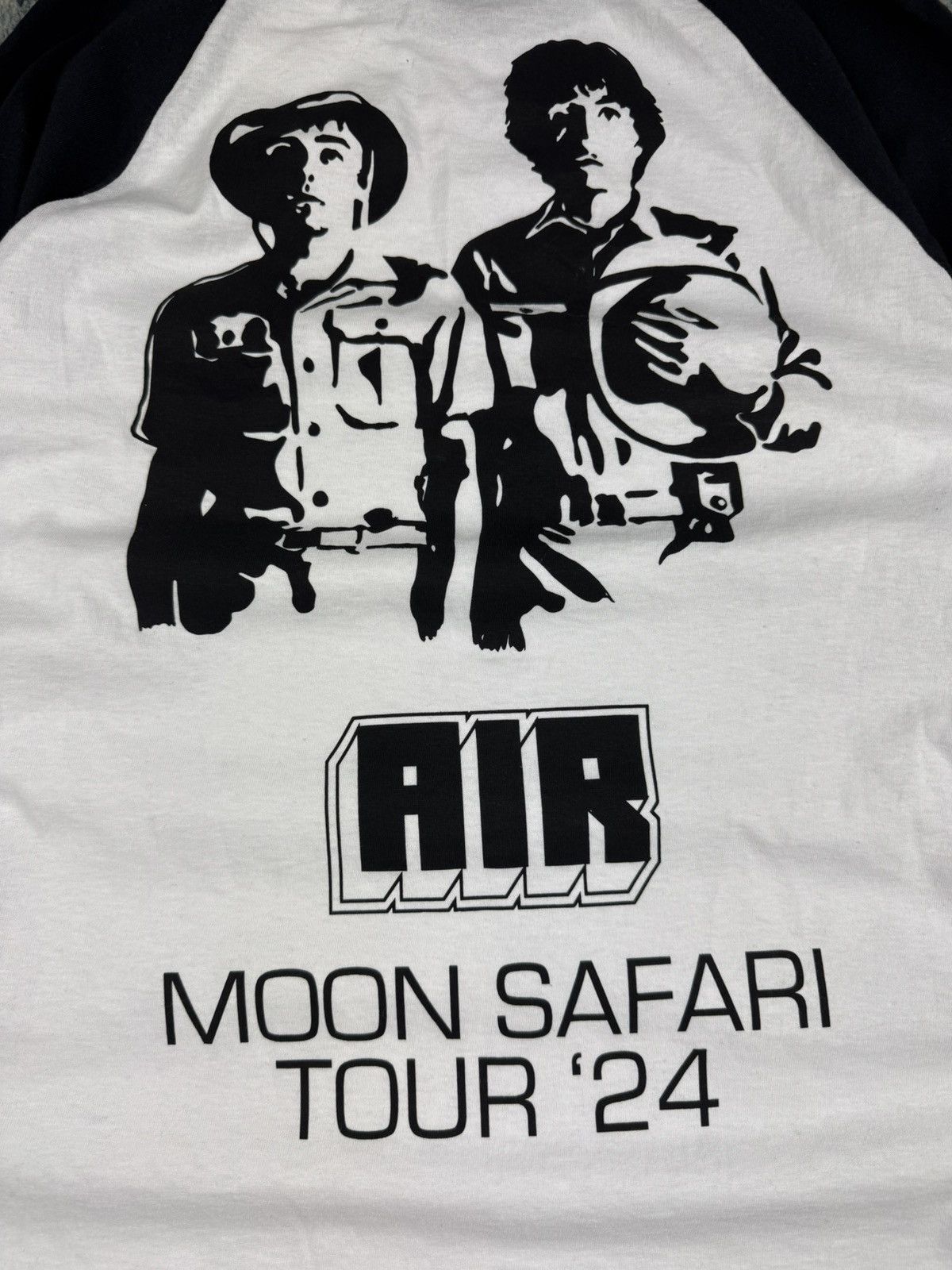 Band Tees Vintage style Air Moon safari tour merch long sleeve tee Size US S / EU 44-46 / 1 - 7 Thumbnail