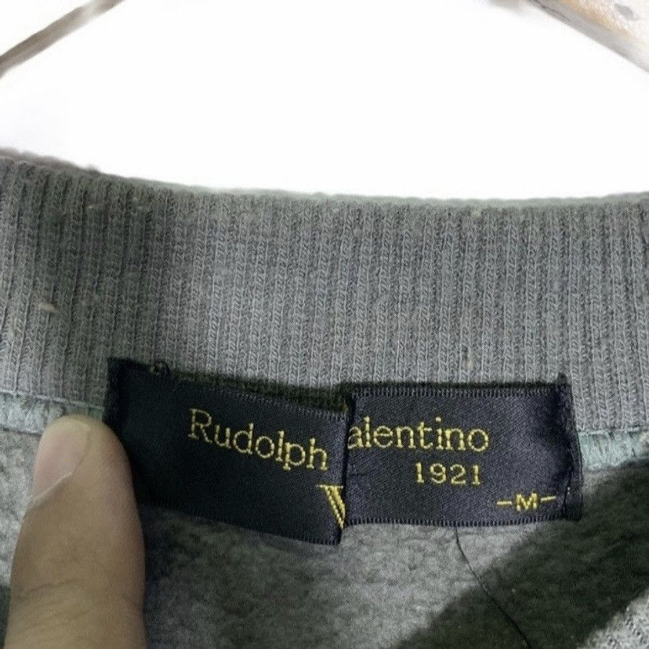 Valentino Rudolph valentino sweatshirt small logo embroidered Size US M / EU 48-50 / 2 - 2 Thumbnail