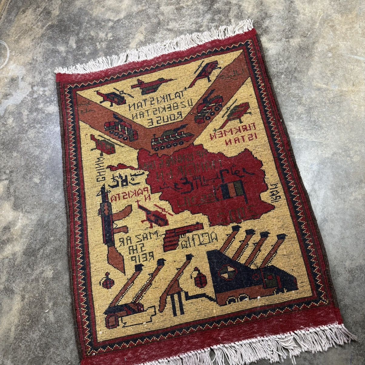 Vintage vintage 60s Pakistani war souvenir tapestry pakistan rug Size ONE SIZE - 5 Thumbnail