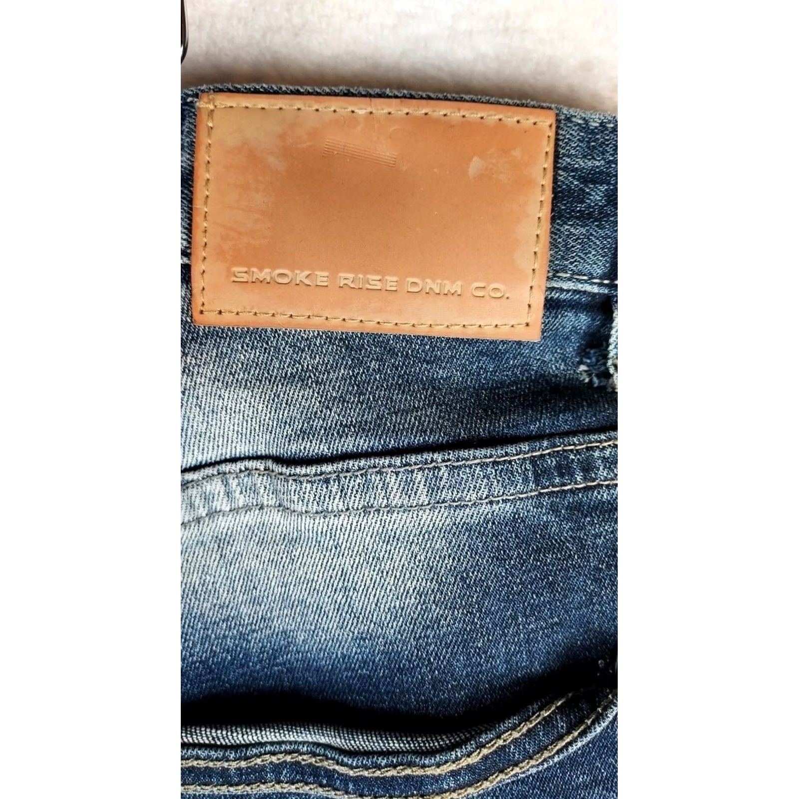 Denime Smoke Rise jeans Distressed Moto Straight 40x34 Mens Blue Denim 5-Pocket Grunge Vintage N/A Size US 40 / EU 56 - 7 Thumbnail