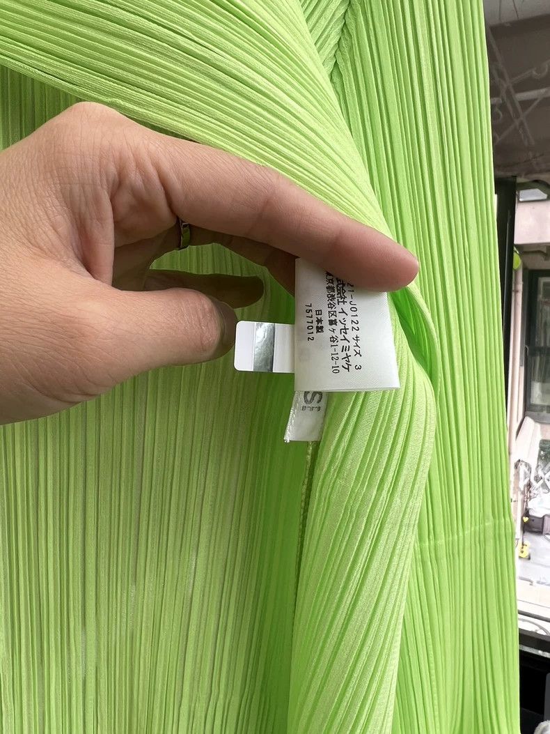 Issey Miyake Issey Miyake size:3 A tender green pleated cardigan Size S / US 4 / IT 40 - 3 Thumbnail