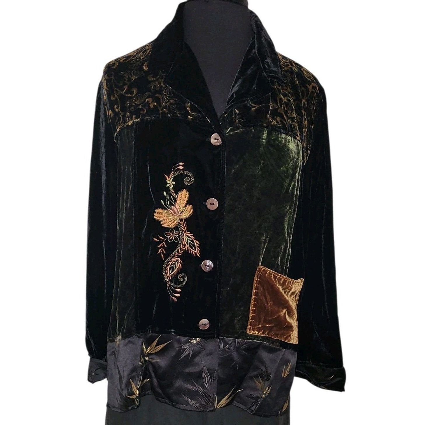 Chicos Chico’s Velvet Patchwork Shacket Embroidered Boho M Size M / US 6-8 / IT 42-44 - 1 Thumbnail