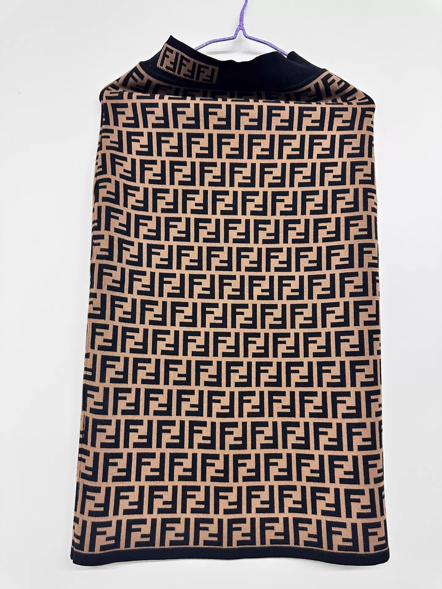 Fendi Fendi All-Over Print Women's Skirt Size 38 Size 26" / US 2 / IT 38 - 1 Thumbnail