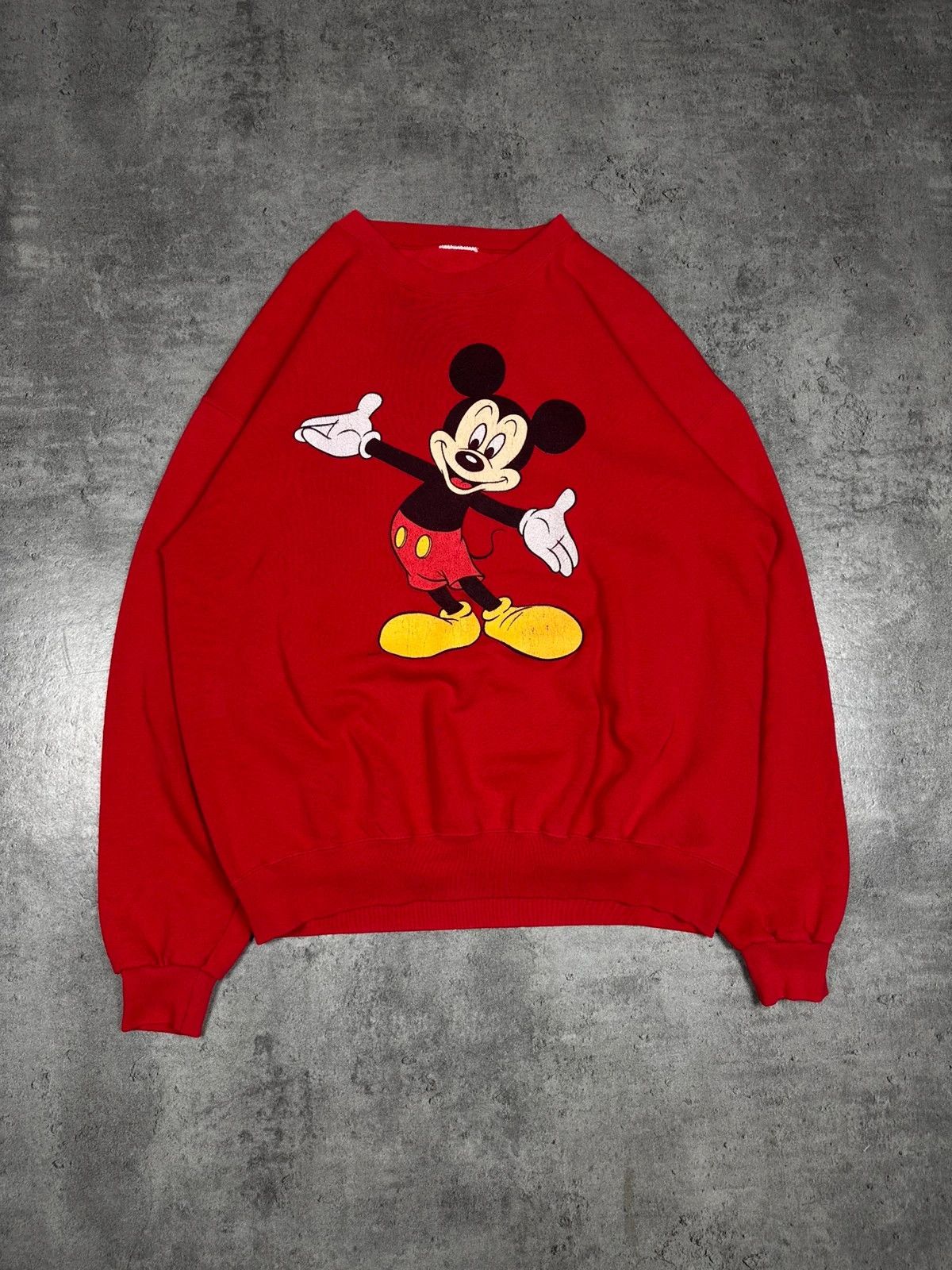 Mickey mouse vintage crewneck red licensed 90s
