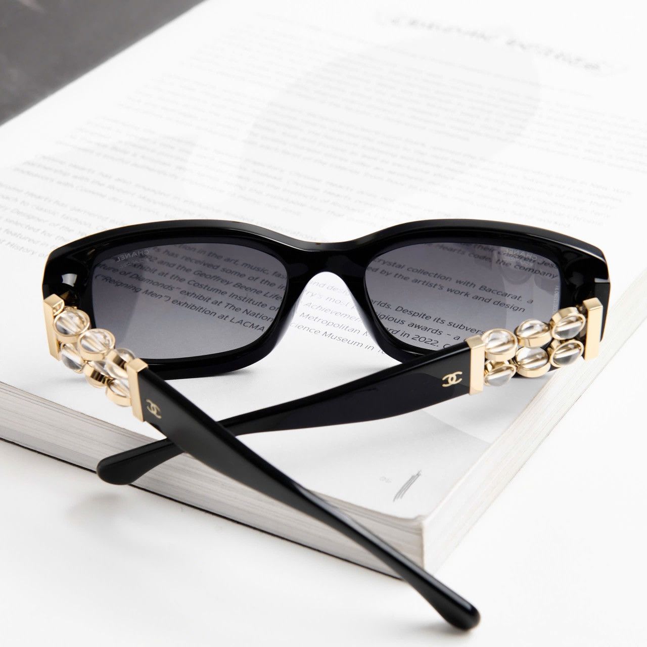 Chanel CHANEL 0CH5542 C622S8 SUNGLASSES Size ONE SIZE - 7 Thumbnail