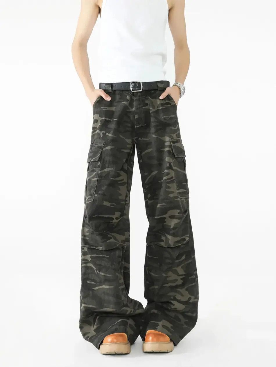 Japanese Brand Retro loose camouflage pocket jeans Size US 32 / EU 48 - 2 Thumbnail