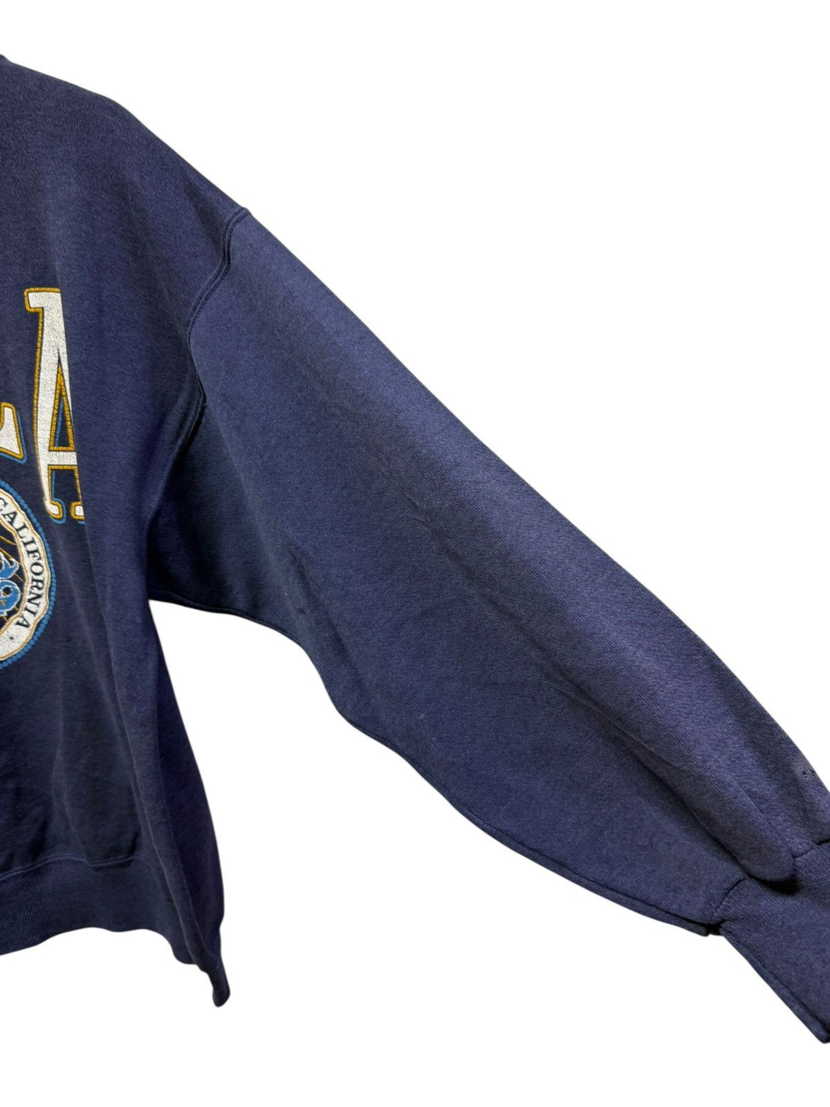 Vintage Vintage ucla university of california usa Size US L / EU 52-54 / 3 - 11 Thumbnail
