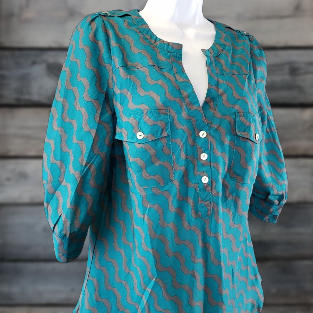 Altea 41 Hawthorn Womens Blouse Sz M Gray Striped 3/4 Sleeve Curved Hem Polyester Shirt Womens Size M / US 6-8 / IT 42-44 - 1 Thumbnail