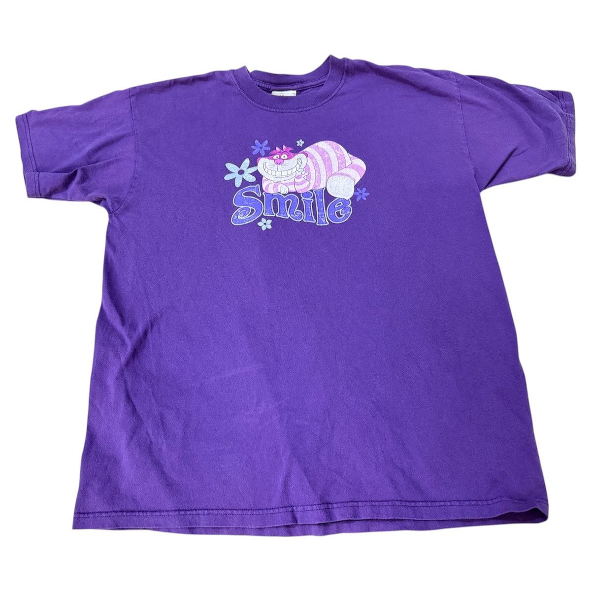 Vintage Vintage 2000s Disney Cheshire Cat T-Shirt Size L Size US L / EU 52-54 / 3 - 1 Thumbnail