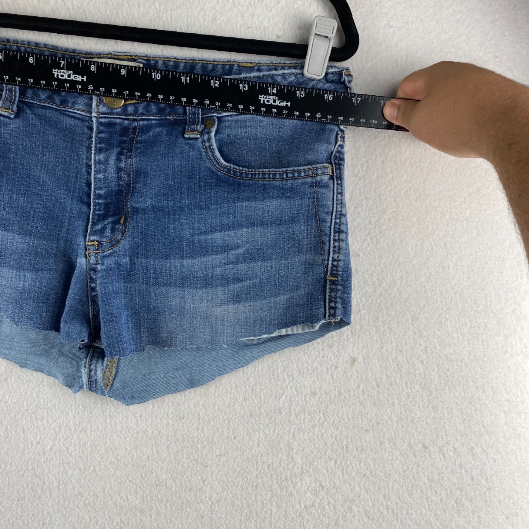 Carhartt Carhartt Cutoff Shorts Womens 12 Blue Stretch Denim Dark Wash Size 34" / US 12 / IT 48 - 4 Thumbnail
