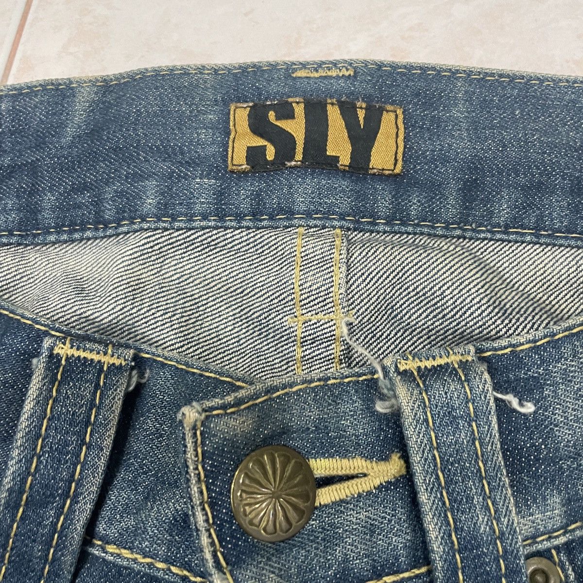 Japanese Brand Vintage Sly Distressed Denim Jeans Size 30" / US 8 / IT 44 - 5 Thumbnail