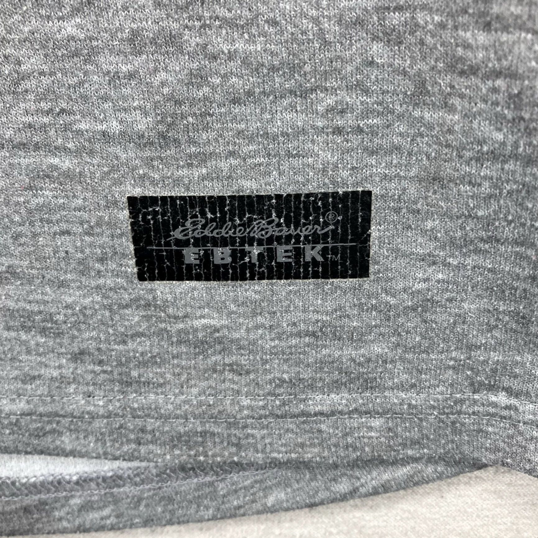 Eddie Bauer Eddie Bauer T-Shirt Men's M Gray Crew Neck Thermal Base Layer Polyester Knit Embroidered Logo Size US M / EU 48-50 / 2 - 5 Thumbnail
