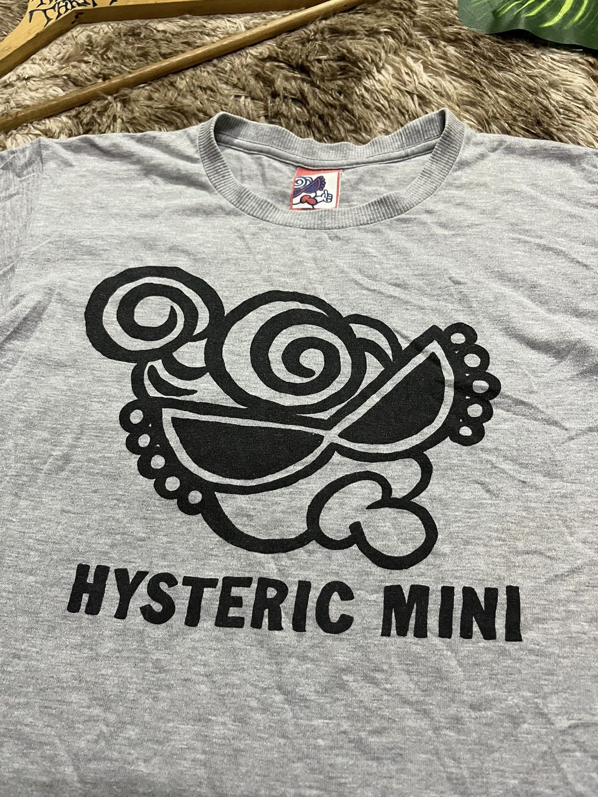 Hysteric Glamour × Japanese Brand × Vintage Vintage Hysteric Glamour Big Logo Tee Japan 🇯🇵 Size US S / EU 44-46 / 1 - 3 Thumbnail